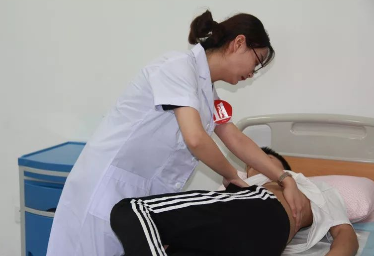 腹部体格检查(卫生部医学视听教程)