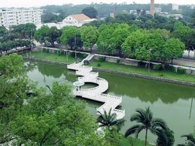 湖北省经济管理干部学院(综合性高等院校)
