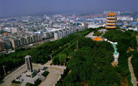 塘厦镇(位于东莞市东南部)