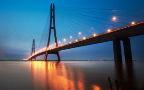 南京长江三桥(位于南京市鼓楼区下关和浦口区的跨区大桥)