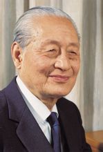 赵朴初(佛教领袖、书法家、社会活动家)