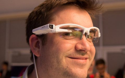 智能眼镜(被提出是最被看好的可穿戴智能设备之一)