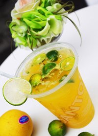 柠檬茶(柠檬等为原料制成的饮料)