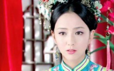 年素言(古装穿越剧《宫锁心玉》中的女二号)