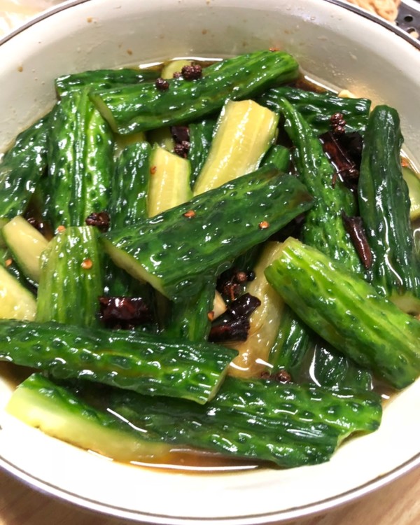 腌黄瓜(昌北泡菜的一种)