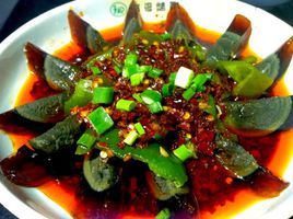 青椒皮蛋(川渝地区做法)