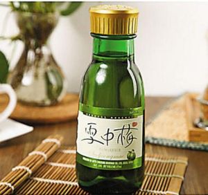 梅子酒(梅子于蒸馏酒浸泡入味的浸泡酒)