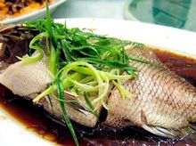 清蒸鱼(一种家常菜)