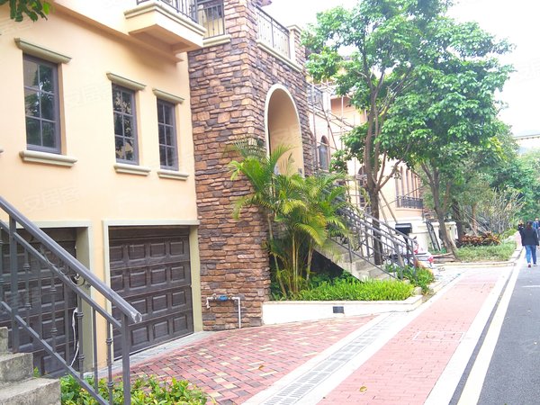 中信凯旋城(深圳市金山湖片区住宅项目)