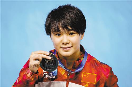施廷懋(中国女子跳水队运动员)