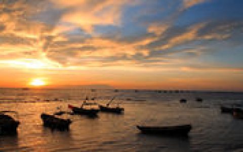 莺歌海(海南省乐东县的西南端的小镇)