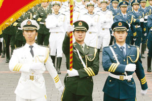 中国人民解放军军服(中国人民解放军穿戴服饰)