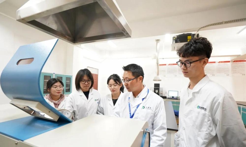 广东岭南职业技术学院(民办综合性全日制大专院校)