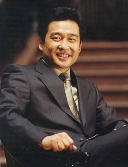 季小军(中央电视台双语主持人)