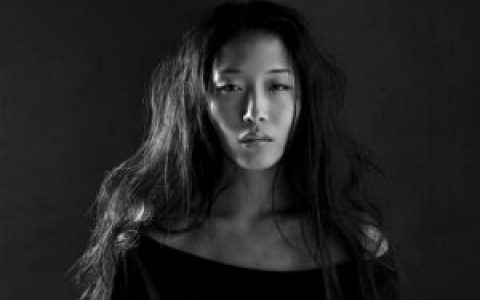 殷亦晴(女服装设计师)