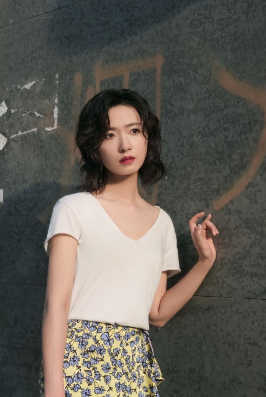 万茜(中国内地影视女演员、歌手)