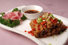 毛豆腐(一种小吃)