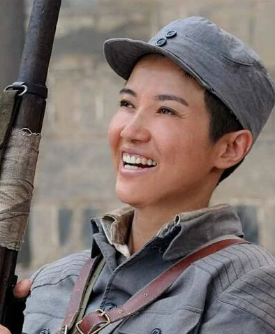走出硝烟的女人(2012年赵浚凯执导的电视剧)