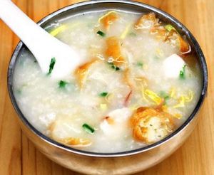 艇仔粥(传统小吃)