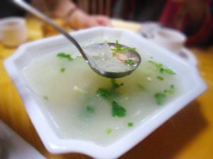 减肥餐(低热量摄入同时帮助体内代谢脂肪)