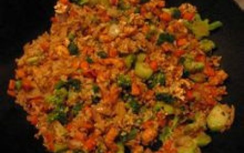 炒米饭(家常菜品)