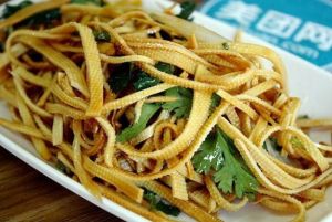凉拌豆腐皮(家常凉菜)