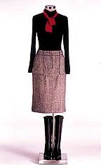 职业装(为工作需要特制的衣服)
