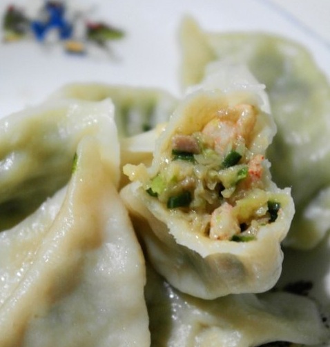 白菜馅饺子(白菜猪肉制作的菜肴)