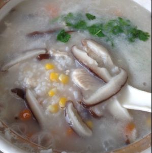 香菇鸡肉粥(家常主食)