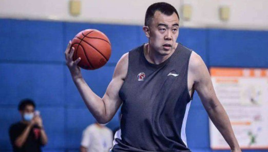 韩德君(中国职业篮球运动员)