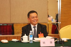 姚康(广东省东莞市政协原主席)