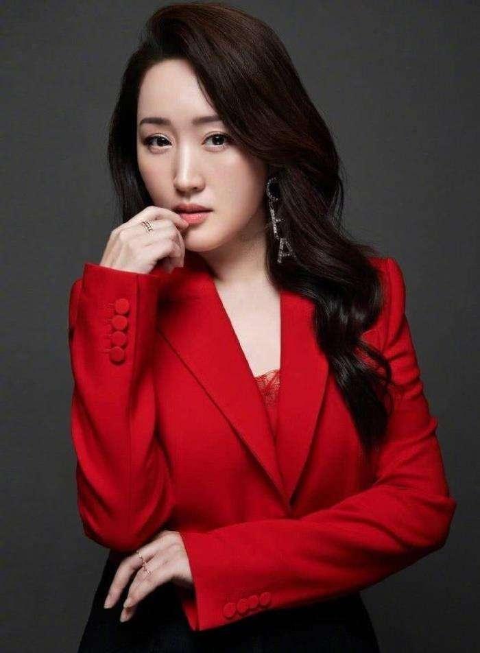杨钰莹(中国内地女歌手、主持人、音乐制作人)