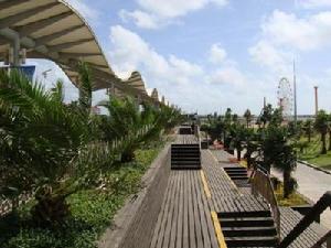 金山城市沙滩(国家4A级旅游景区)
