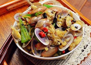 炒花蛤(沿海海鲜佳肴)