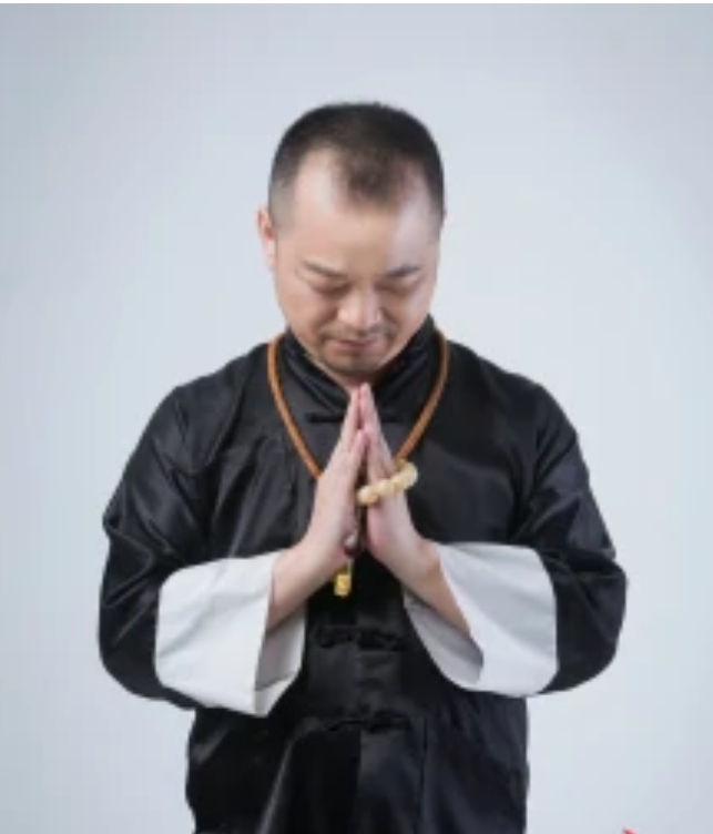 庚新(中国男作家)