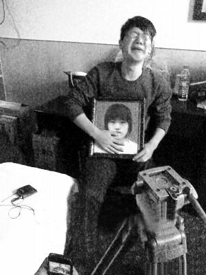 我爸是李刚(网友们嘲讽跋扈“官二代”的流行语)