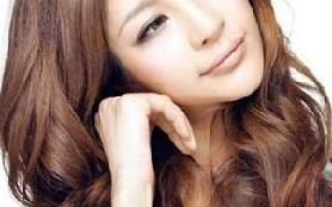 烫发(美发方式)