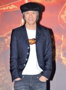 电影明星(表演艺术方面很有成就和影响的演员)