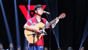 贾盛强(中国内地创作型男歌手)