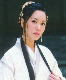 殷素素(《倚天屠龙记》第一卷的女主角)