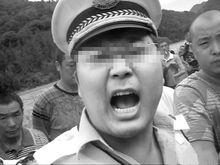 咆哮哥(行政复议处立案小组的普通科员)