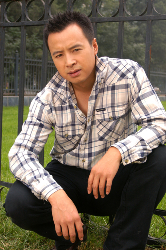 褚栓忠(中国大陆男演员)