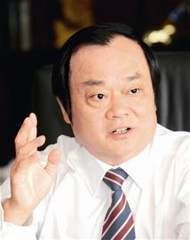 黄顺福(原四川省投资集团有限责任公司董事长)