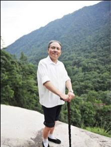 邓小平登黄山(中国大陆2015年陈国星执导的电影)