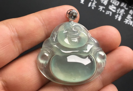晴水翡翠玉佛