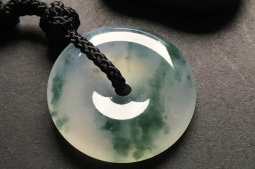 翡翠平安扣