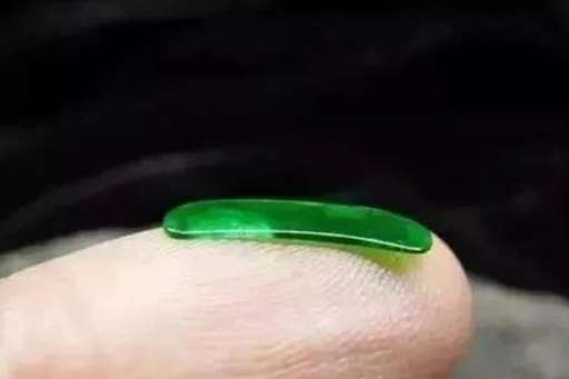 薄如鸡蛋壳，易碎质量差