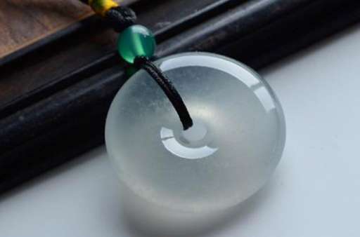 翡翠玉饰品