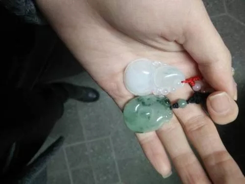 翡翠糯种挂件