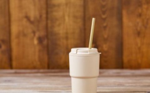 塑料材质水杯安全吗,塑料材质的水杯安不安全